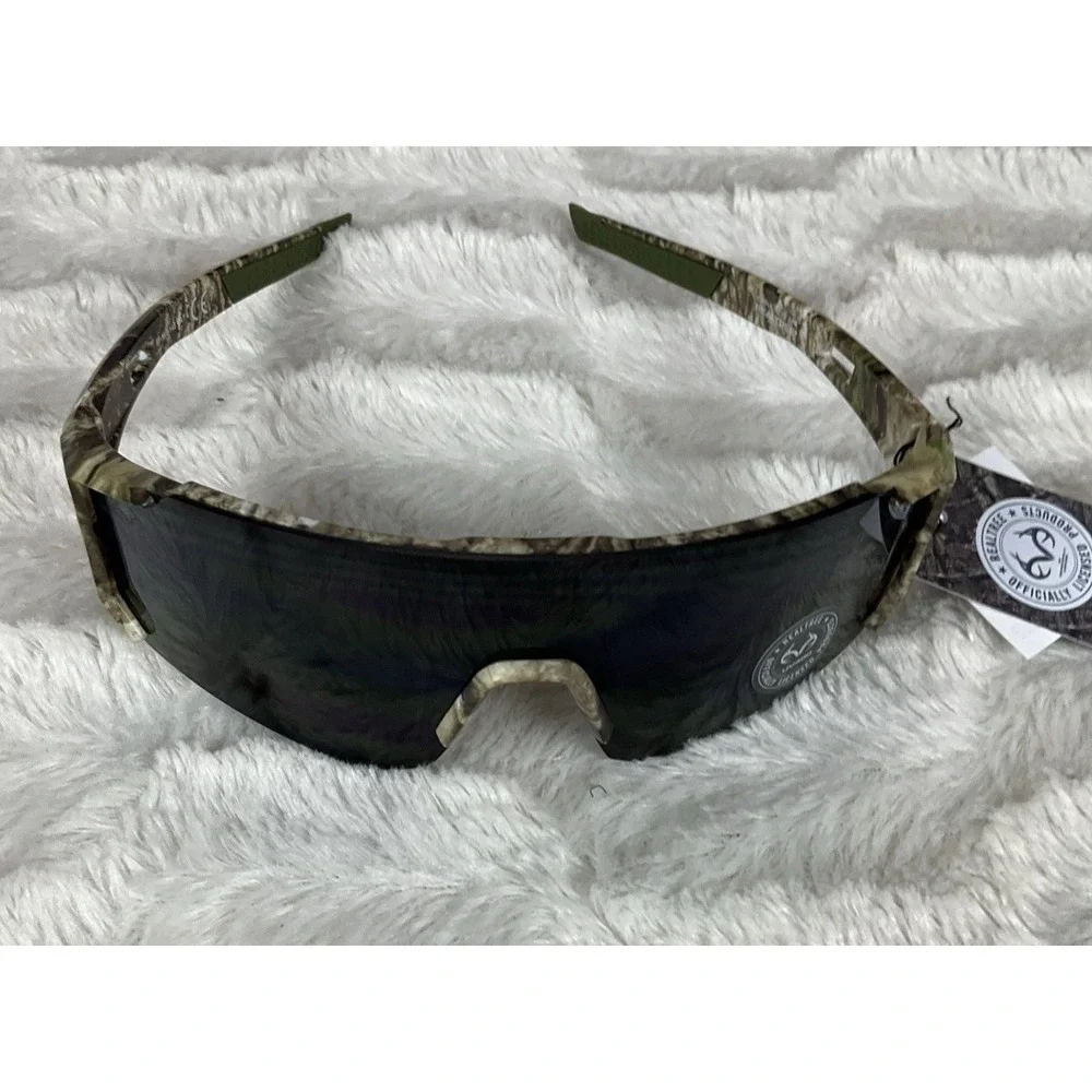Realtree Sunscape Camo Tinted Sunglasses APX UV400 Hunting Fishing Boating NWT